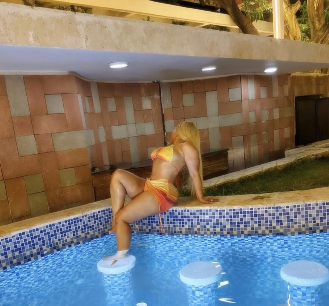 Chica busca chico en Barcelona: 