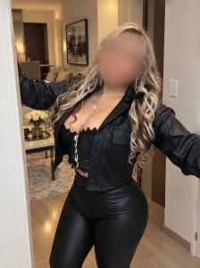 614702696: Chica busca chico en Sevilla