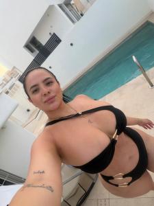 637869938: Chica busca chico en Huesca