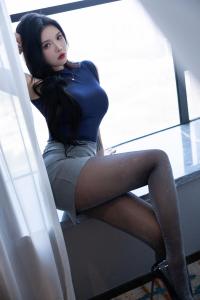 742034491: Chica busca chico en Granada