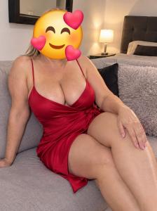 647247950: Chica busca chico en Jaén