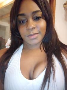 685596334: Chica busca chico en Cádiz