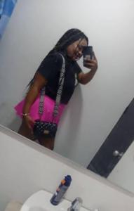631990193: Chica busca chico en Barcelona