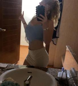 610674824: Chica busca chico en Madrid