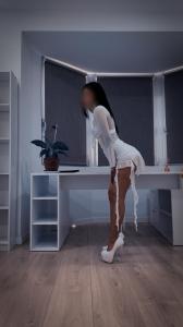 647044096: Chica busca chico en Mallorca