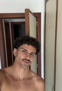 613904826: Chico busca chica en Málaga