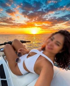 614373819: Chica busca chico en Navarra