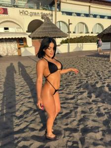 610795057: Chica busca chico en Tenerife