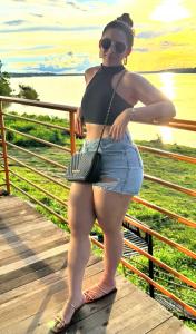 607892215: Chica busca chico en Castellón