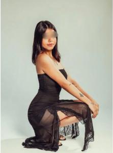 657564091: Chica busca chico en Barcelona