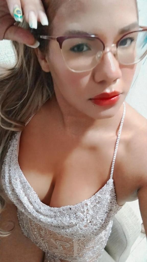 641863290: Chica busca chico en Valencia