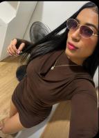 631147598: Chica busca chico en Barcelona