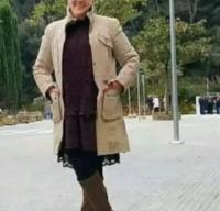 722251561: Chica busca chico en Gerona