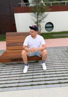 695091078: Chico busca chica en León