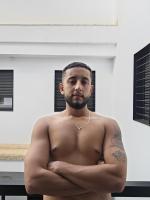 685393488: Chico busca chica en Sevilla