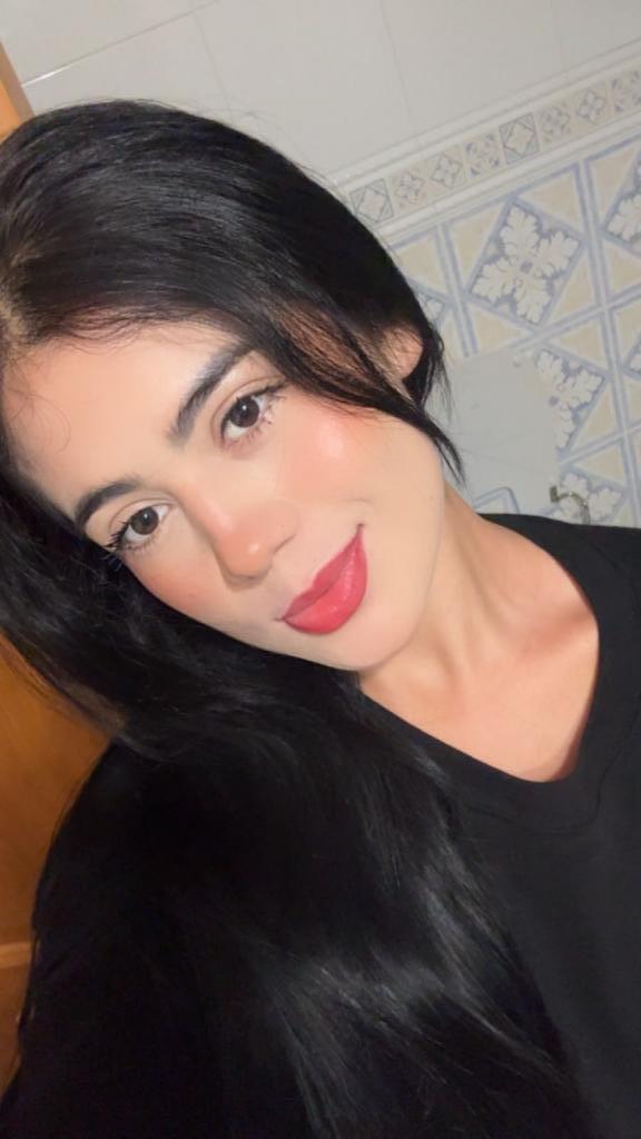 613949497: Chica busca chico en Málaga