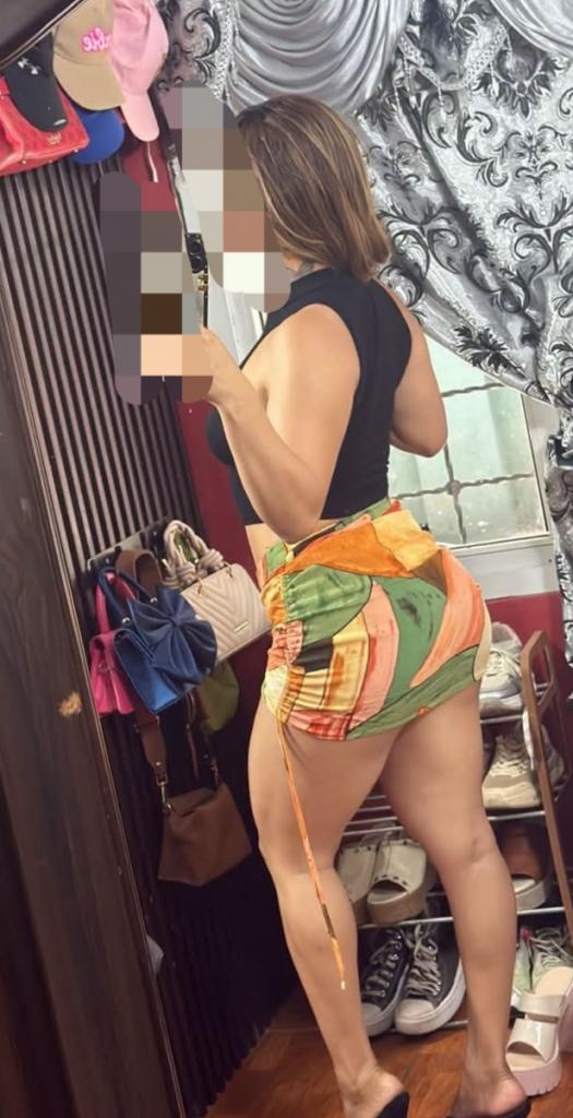 641955177: Chica busca chico en Barcelona