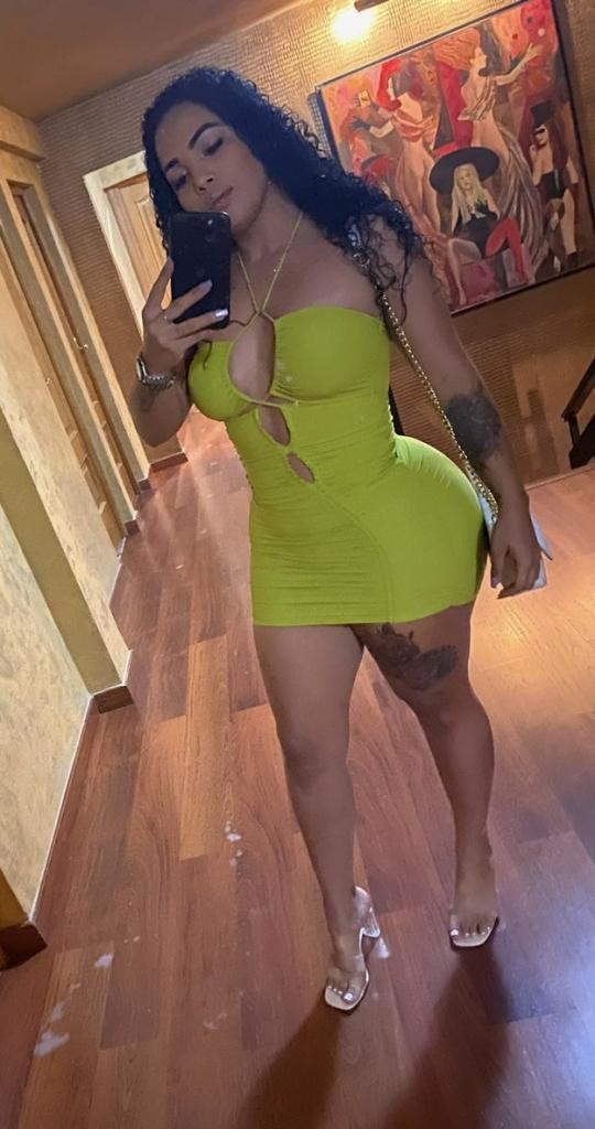 Chica busca chico en Granada: Chica busca chico