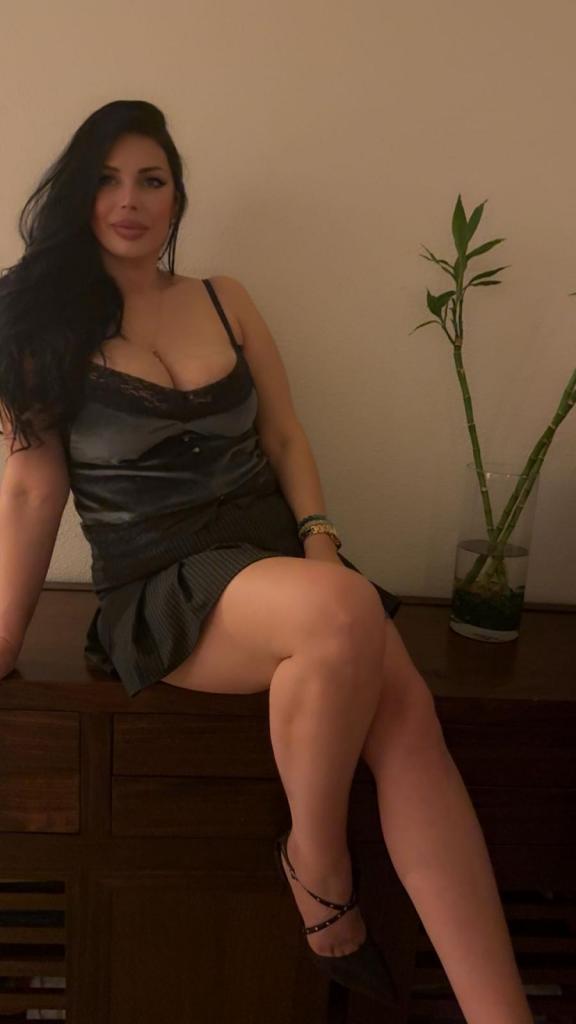 637947528: Chica busca chico en Alicante