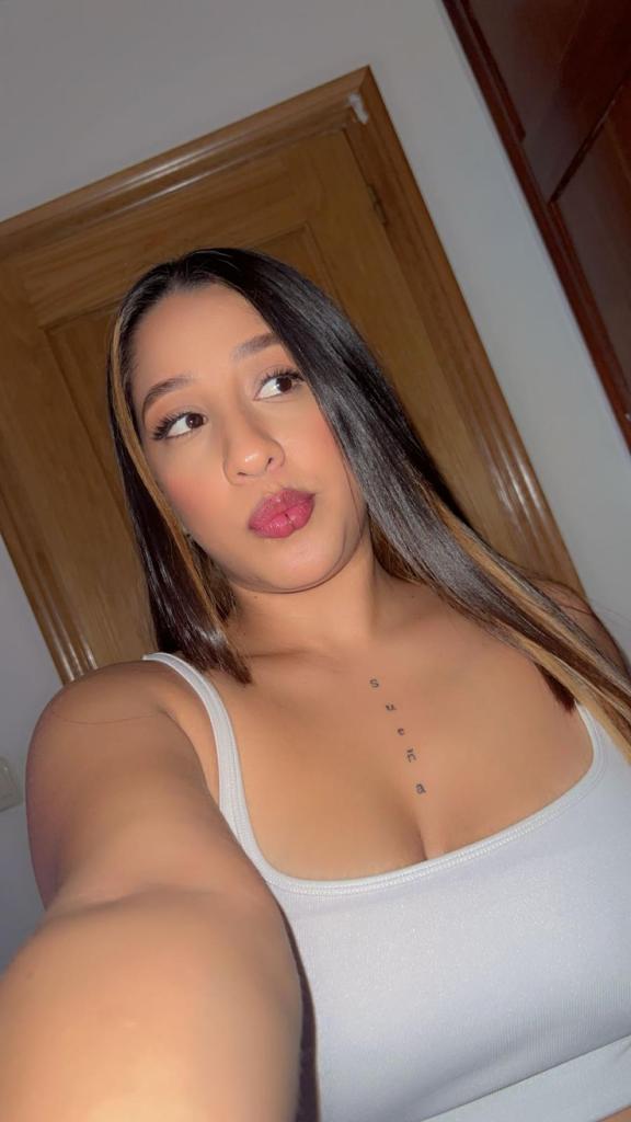 607549093: Chica busca chico en Alicante