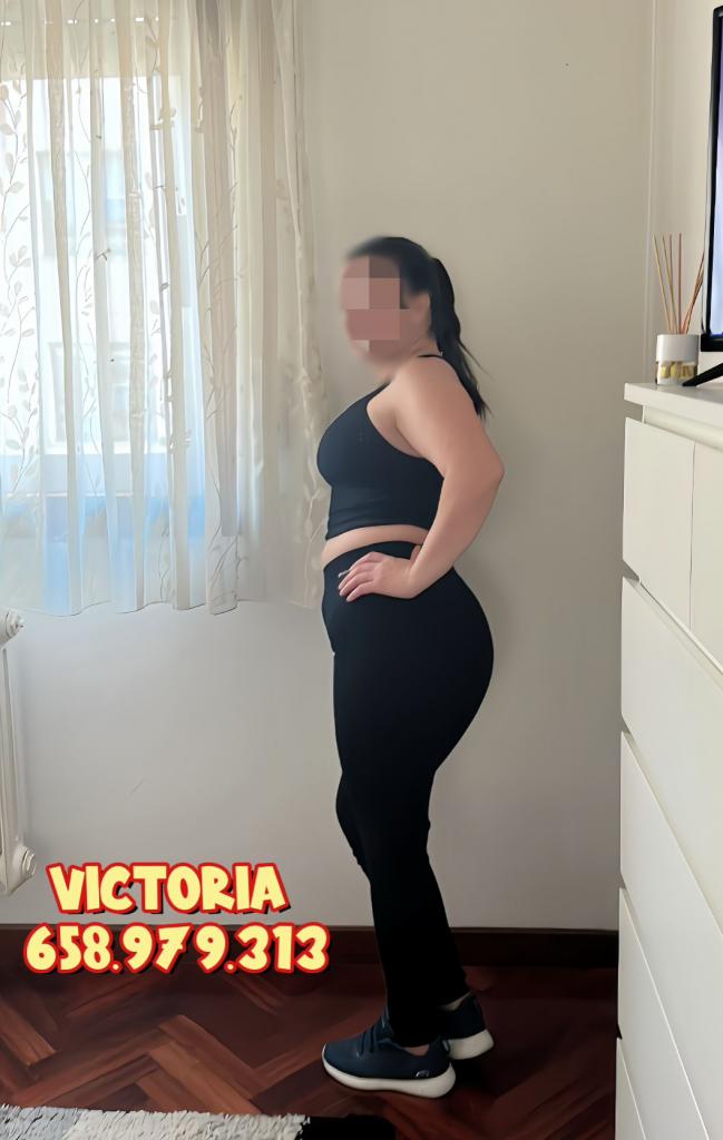 658979313: Chica busca chico en Lugo