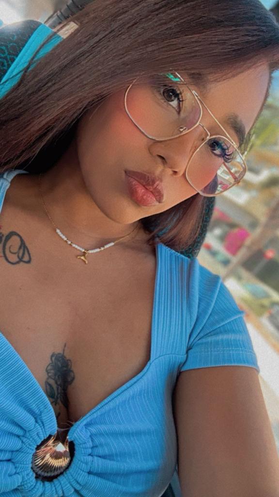 Chica busca chico en Cádiz: 