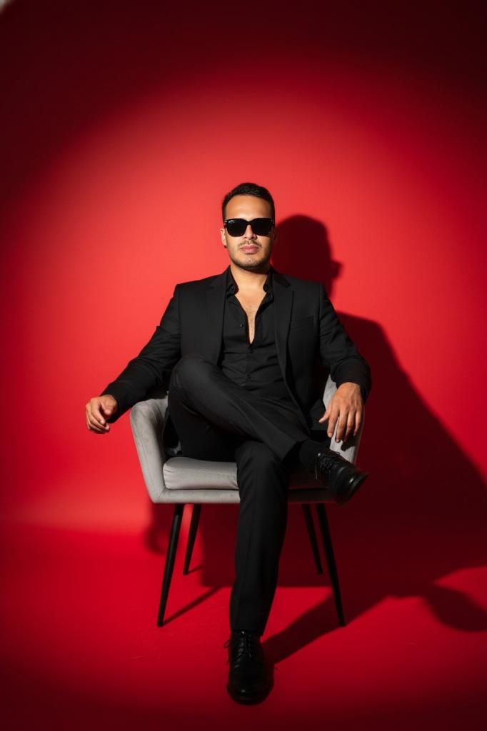 Chico busca chica en Ibiza: 