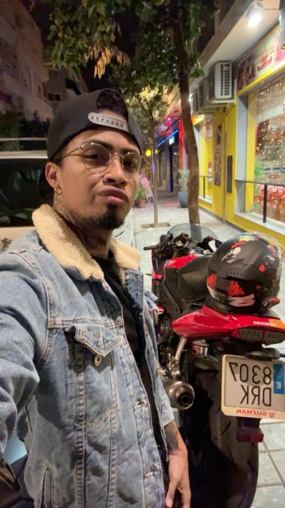 Chico busca chica en Valencia: 