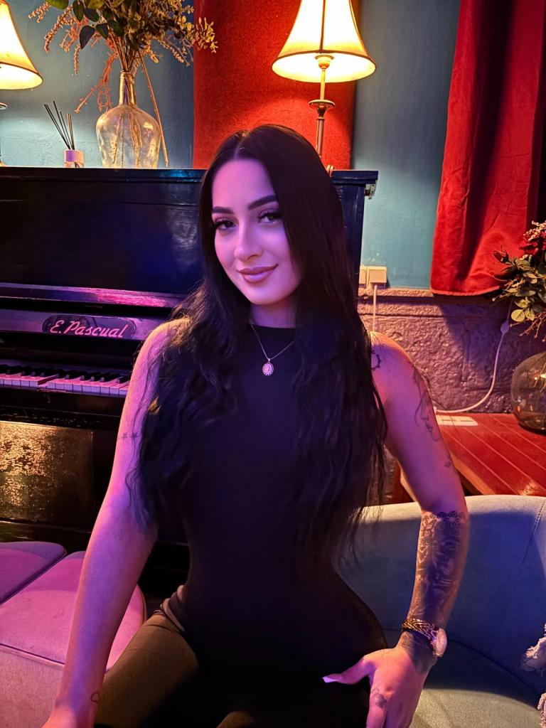 Chica busca chico en Valencia: 