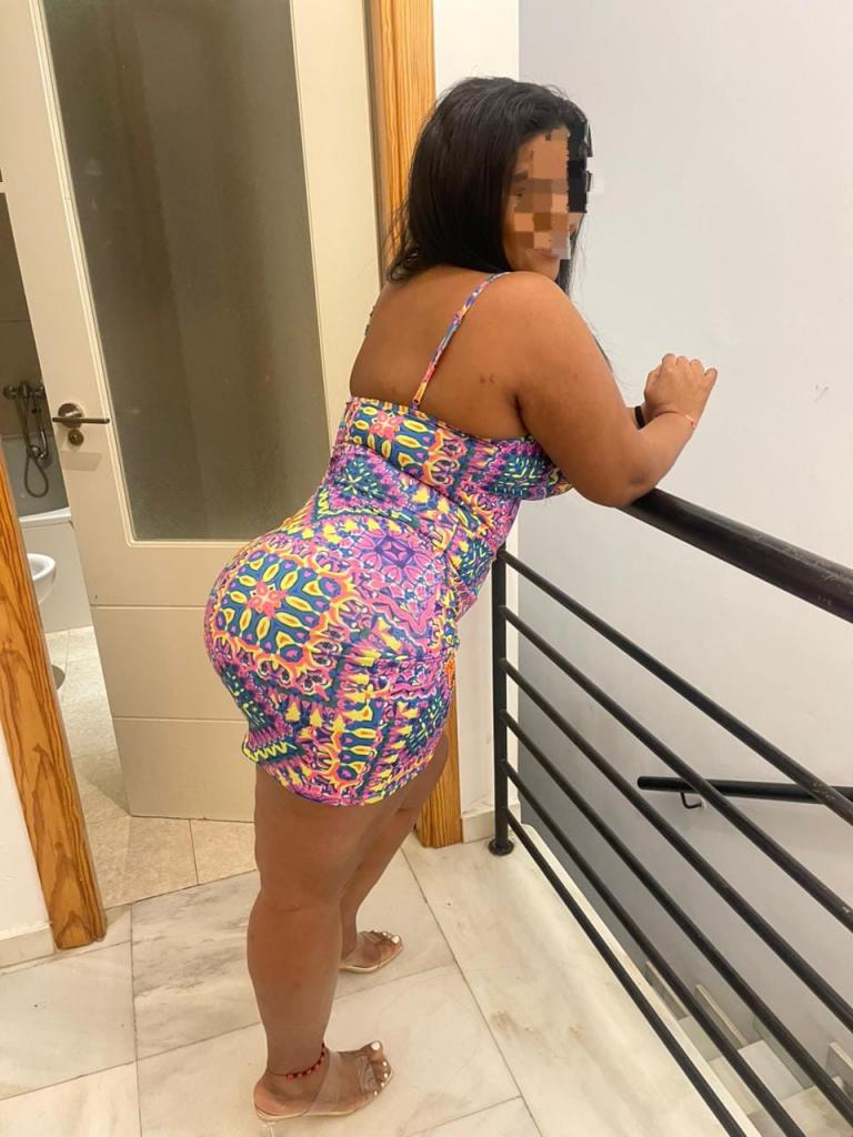 631832395: Chica busca chico en Murcia