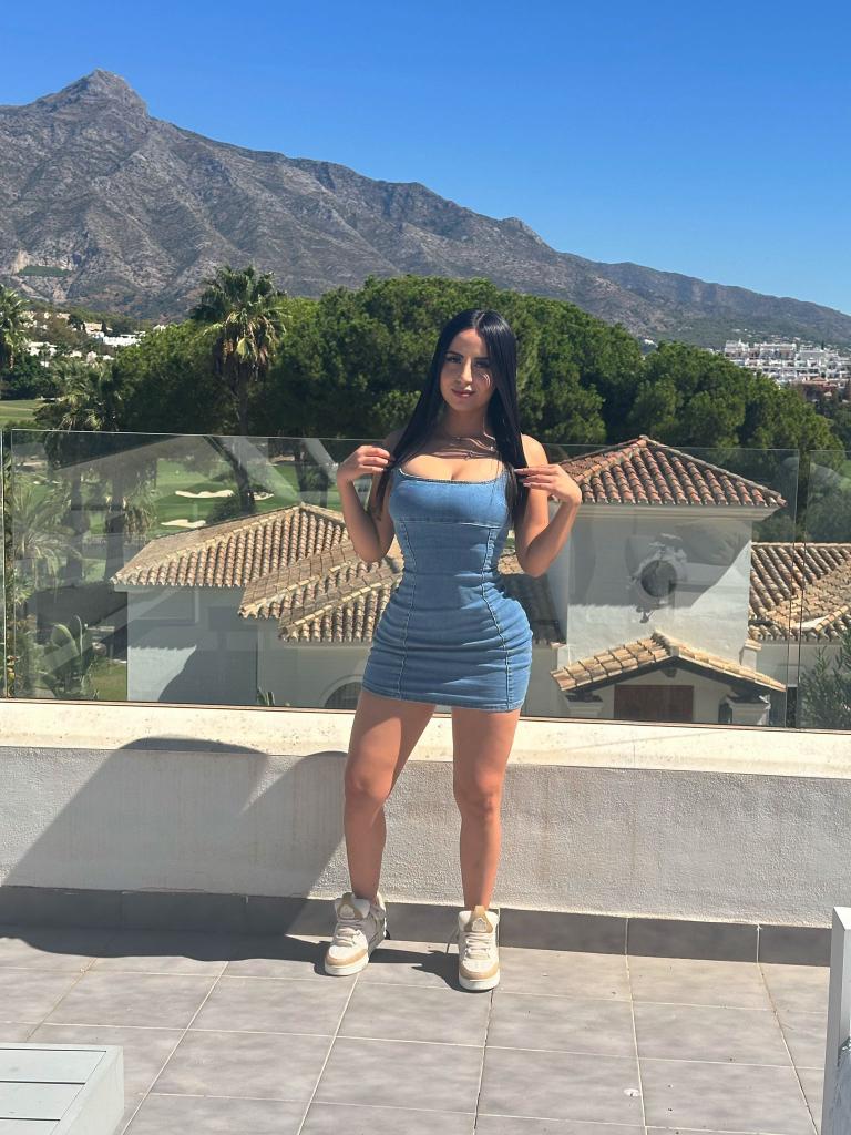 Chica busca chico en Cádiz: 