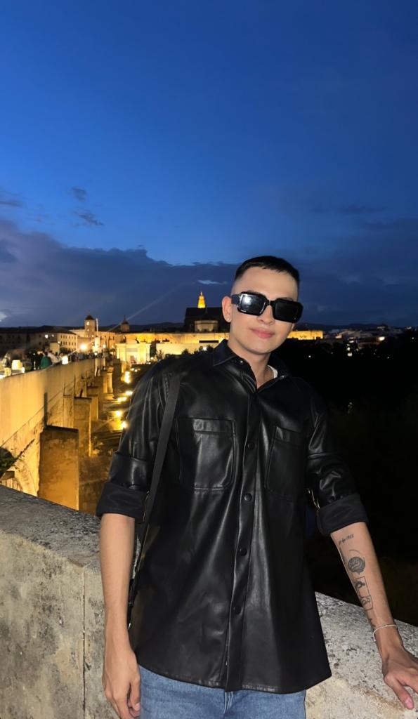 Chico busca chica en Málaga: 