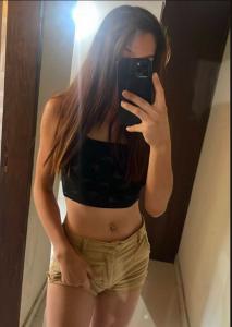 670663064: Chica busca chico en Málaga