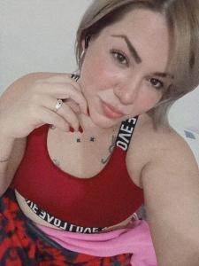 647034193: Chica busca chico en Granada