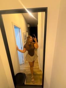 613558217: Chica busca chico en Sevilla