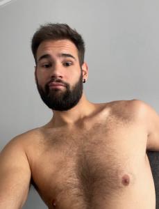 687349232: Chico busca chica en Valencia