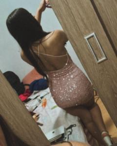 633691368: Chica busca chico en Sevilla