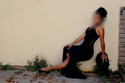 674485602: Chica busca chico en Barcelona