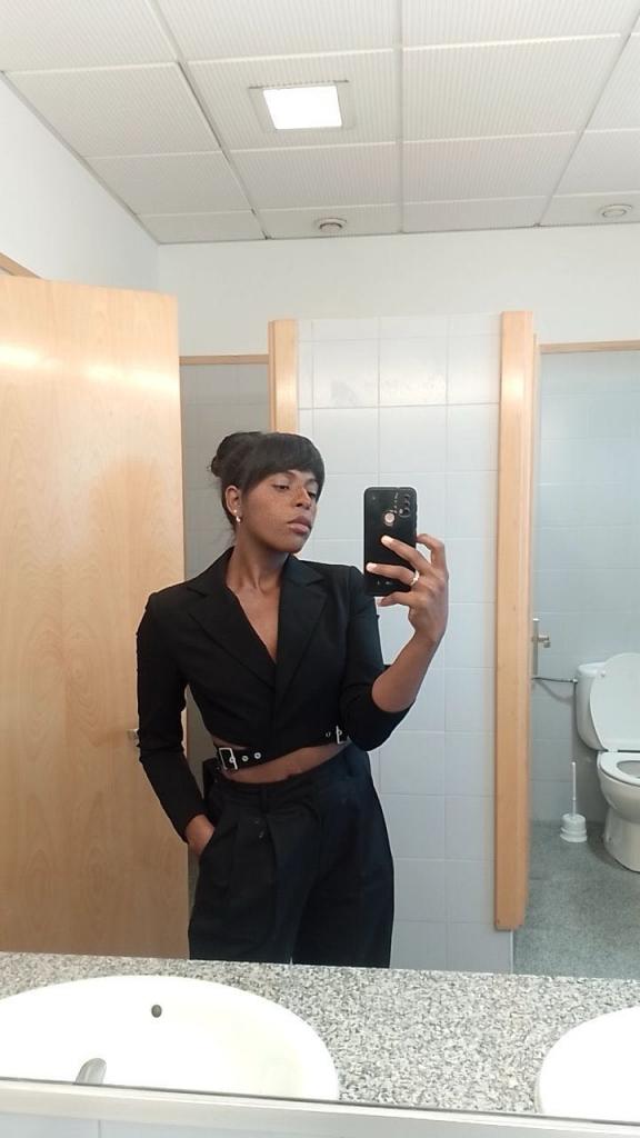 Chica busca chico en La Coruña: 