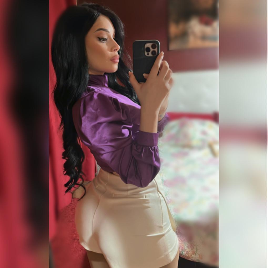 642734101: Chica busca chico en La Coruña