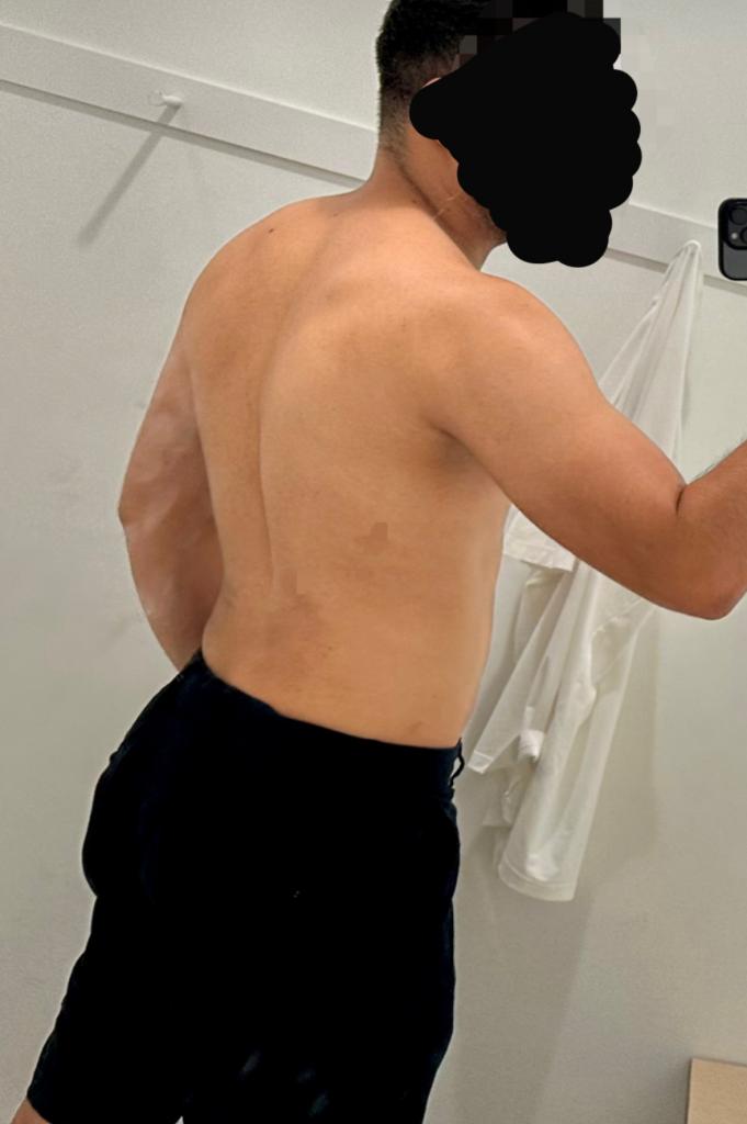 Chico busca chica en Sevilla: 