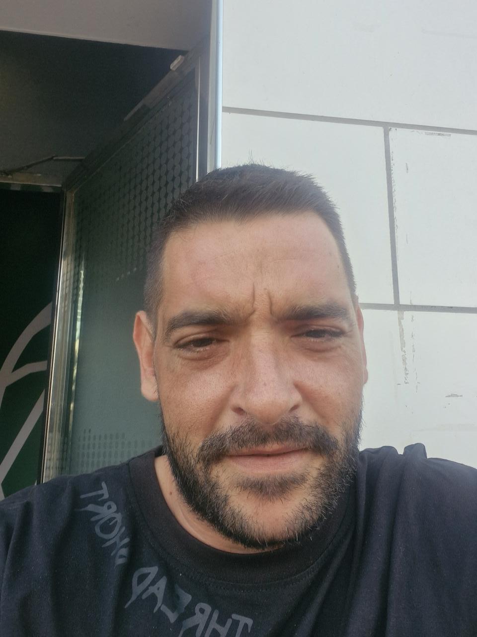 Chico busca chica en Almería: 