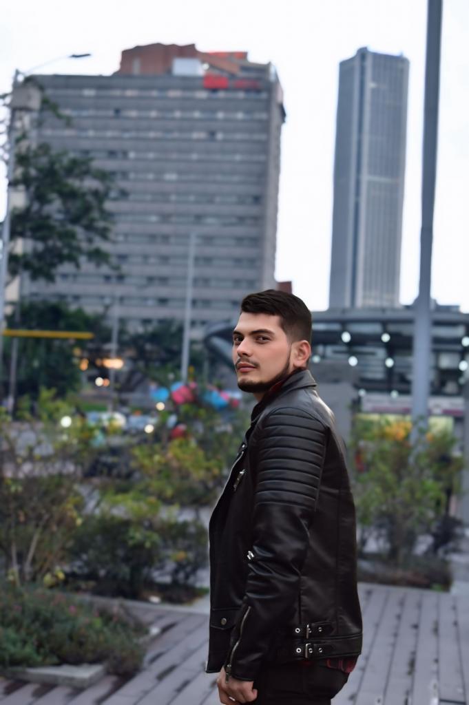 Chico busca chica en Zaragoza: 