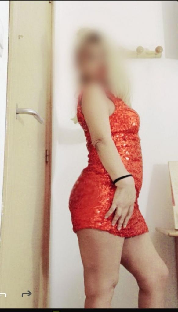 Chica busca chico en Valencia: Chica busca chico