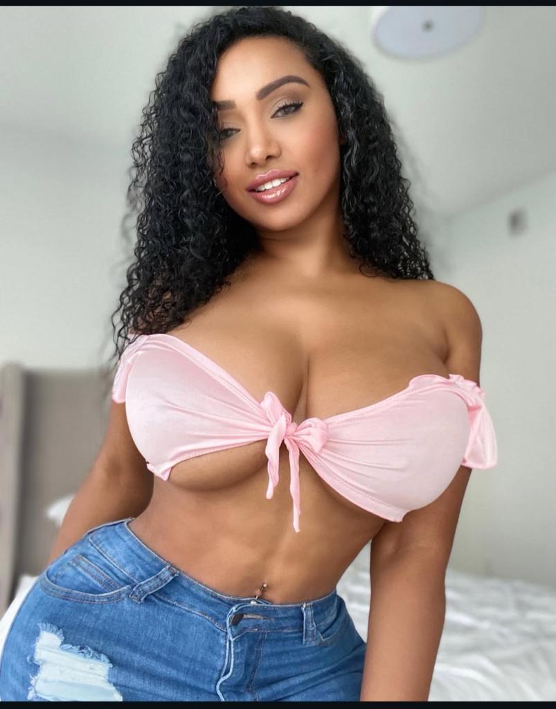 685225753: Chica busca chico en Barcelona