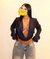 670860274: Chica busca chico en Madrid