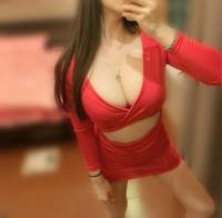 667704877: Chica busca chico en Barcelona