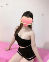 667704877: Chica busca chico en Barcelona