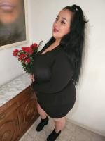 614745589: Chica busca chico en Barcelona