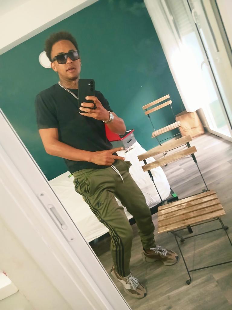 Chico busca chica en Madrid: 